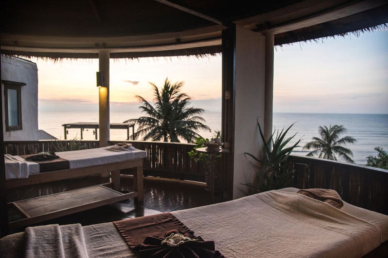 Image of a luxury spa overlooking the sea